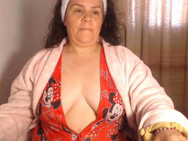 agathamiller live cam on BongaCams