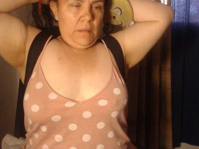 agathamiller live cam on BongaCams