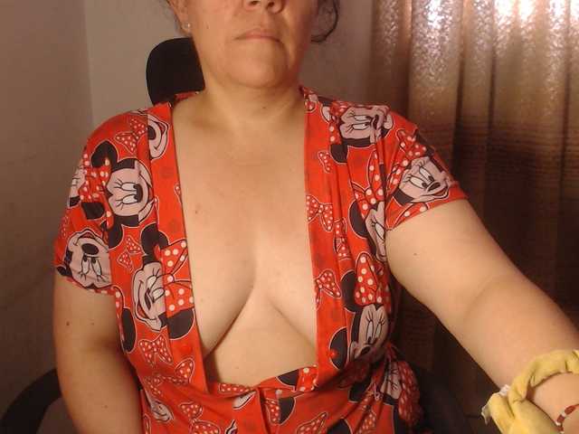 agathamiller live cam on BongaCams