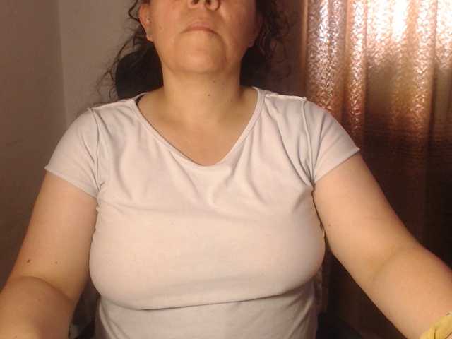 agathamiller live cam on BongaCams