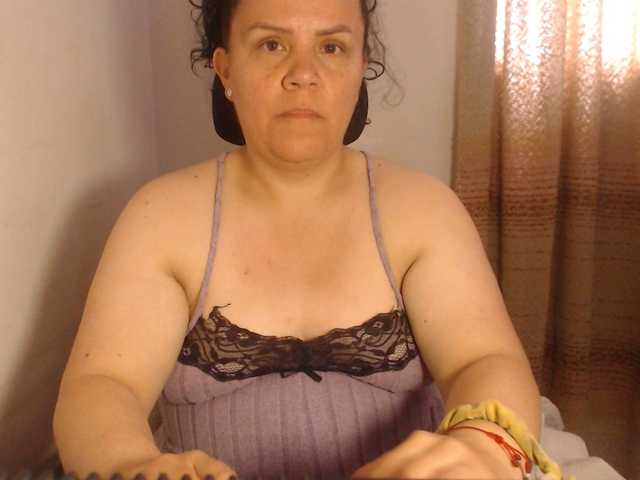 agathamiller live cam on BongaCams