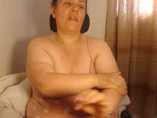 agathamiller live cam on BongaCams