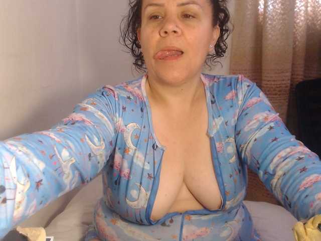 agathamiller live webcam show