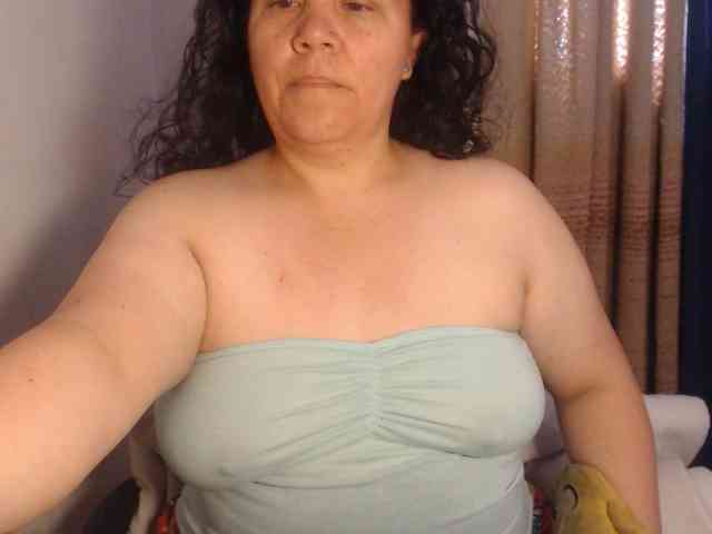 Modelo: agathamiller