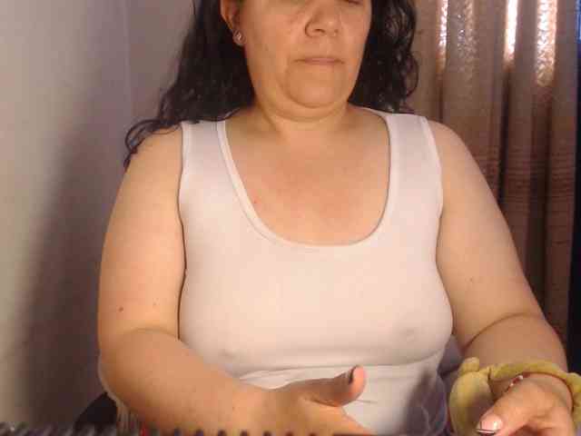 Modella: agathamiller