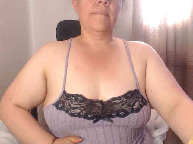 agathamiller's webcam live show