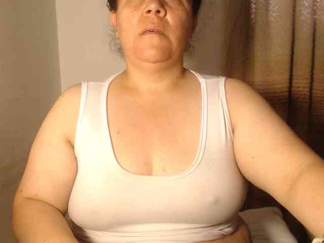 agathamiller Live Webcam on BongaCams