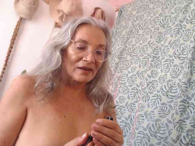 StunningLady webcam