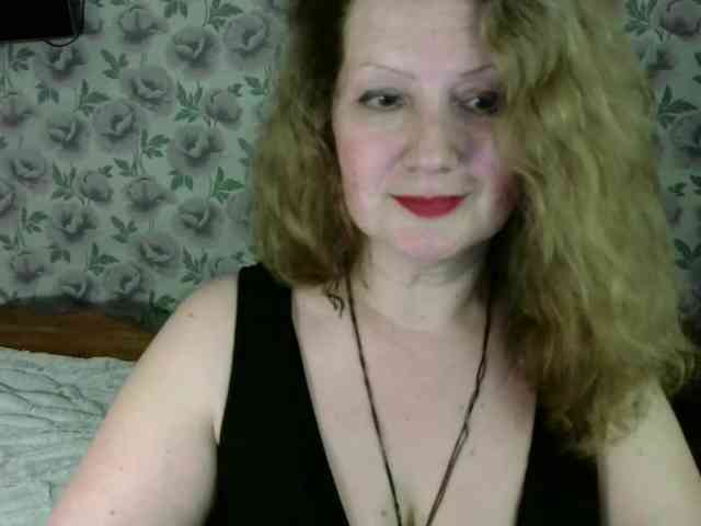 arialust Live Webcam on BongaCams