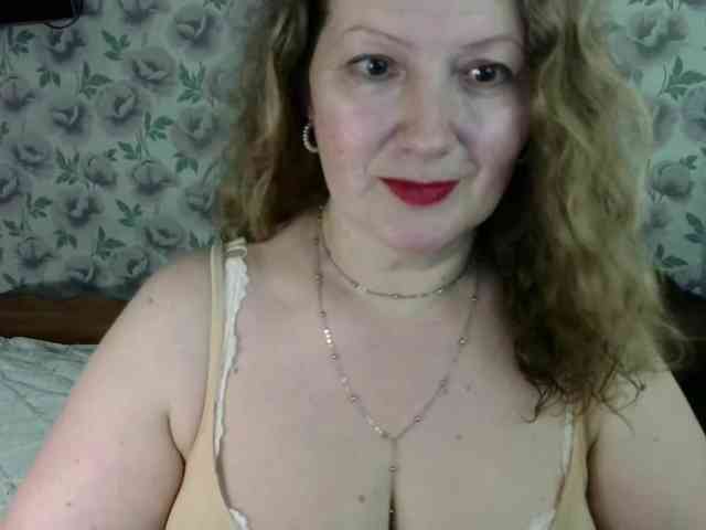 arialust Live Webcam on BongaCams