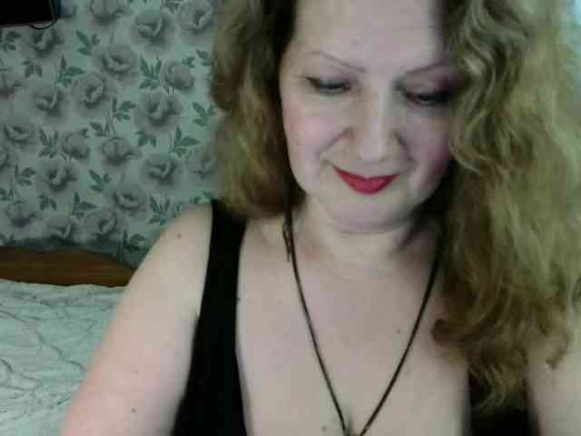 arialust Live Webcam on BongaCams