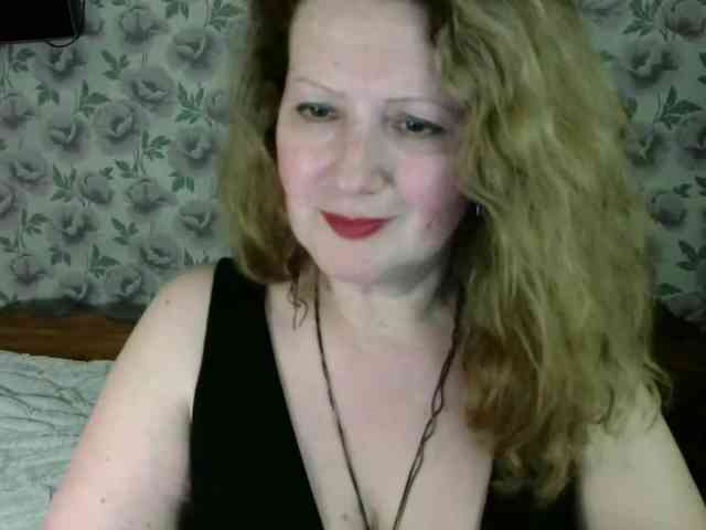 arialust Live Webcam on BongaCams