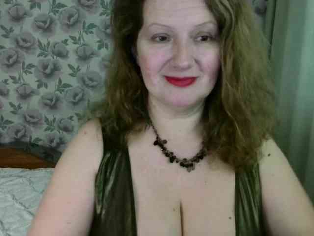 arialust Live Webcam on BongaCams