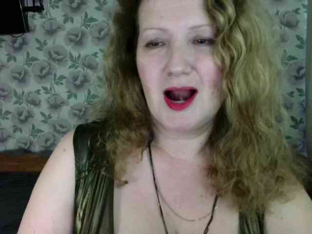 arialust Live Webcam on BongaCams