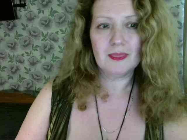arialust Live Webcam on BongaCams