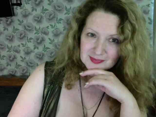 arialust Live Webcam on BongaCams
