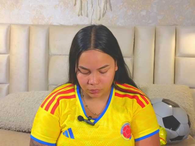 emilyqueen3xx live cam on BongaCams