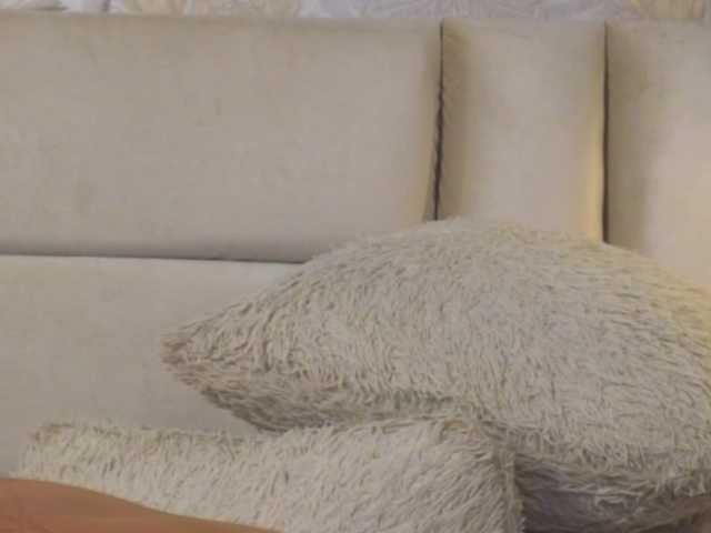 emilyqueen3xx live cam on BongaCams