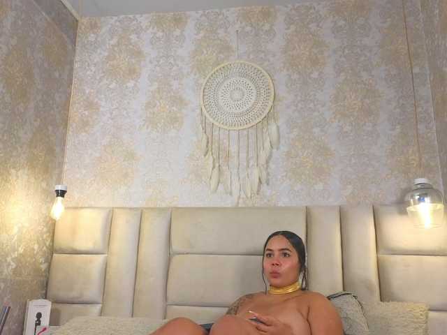 Preview of emilyqueen3xx