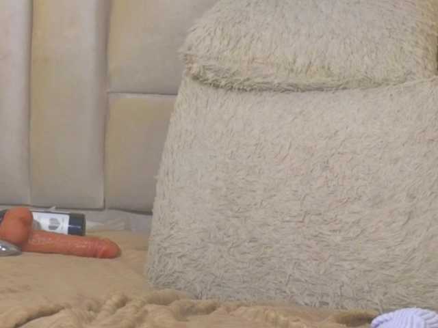 emilyqueen3xx live cam on BongaCams
