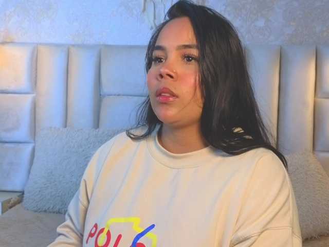 emilyqueen3xx live cam on BongaCams