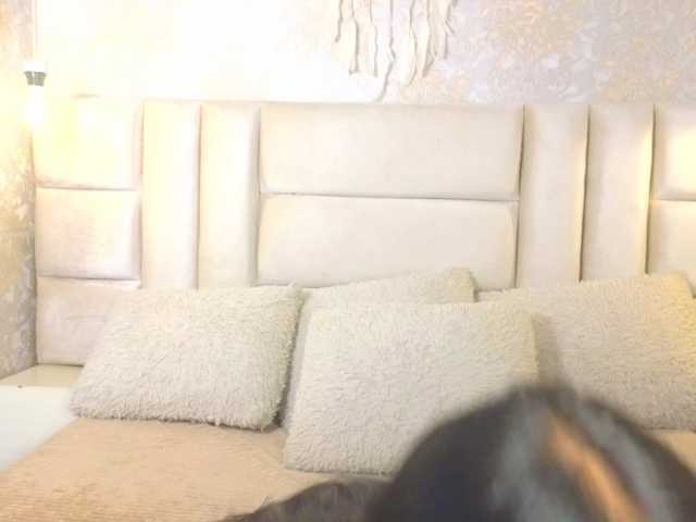 emilyqueen3xx live cam on BongaCams