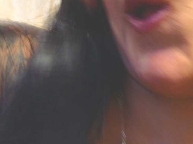 emilyqueen3xx live cam on BongaCams