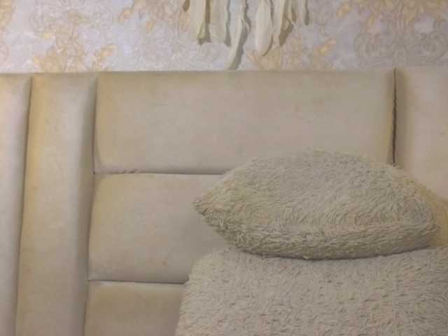 emilyqueen3xx live cam su BongaCams