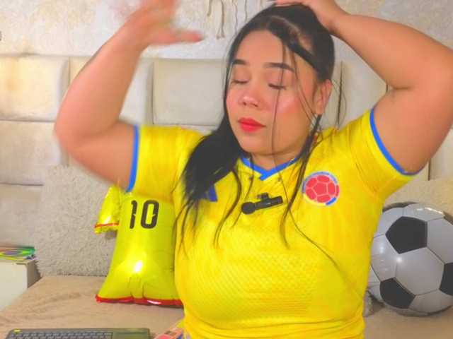 emilyqueen3xx live cam on BongaCams