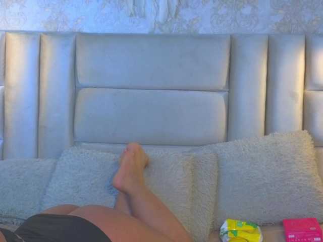 emilyqueen3xx live cam on BongaCams