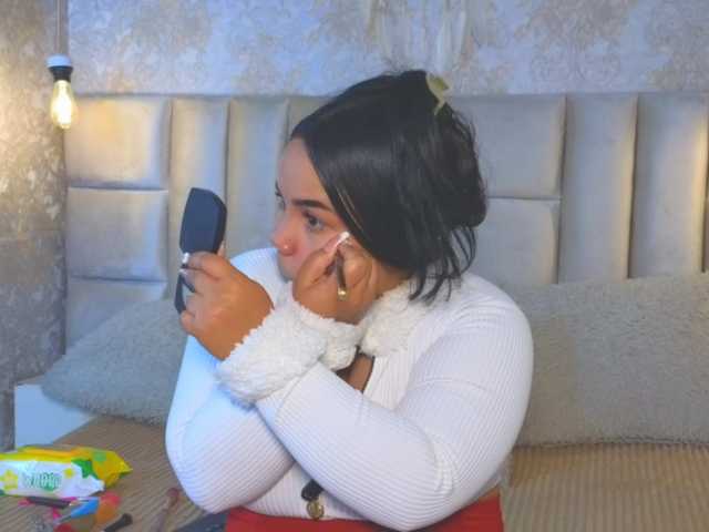 emilyqueen3xx live cam on BongaCams