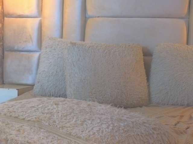 emilyqueen3xx live cam on BongaCams