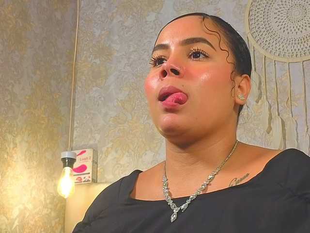 Preview of emilyqueen3xx