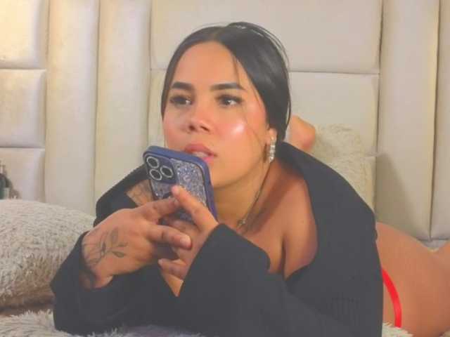 emilyqueen3xx Live-Cam auf BongaCams