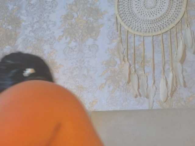 emilyqueen3xx live cam on BongaCams