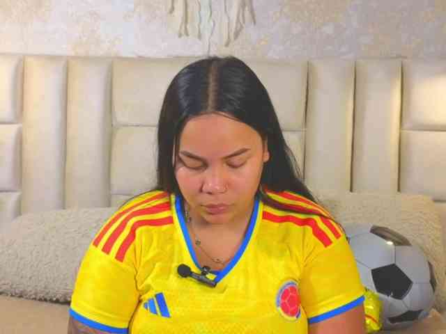 EmilyQueen3xx webcam