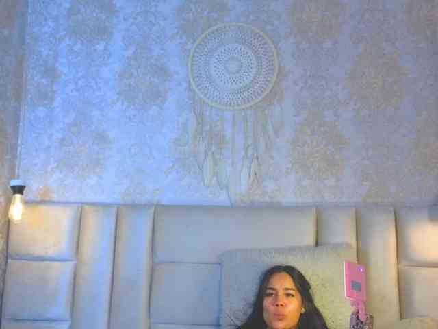 EmilyQueen3xx webcam