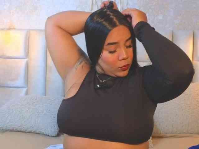Modelo: EmilyQueen3xx