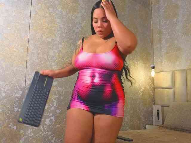 EmilyQueen3xx webcam