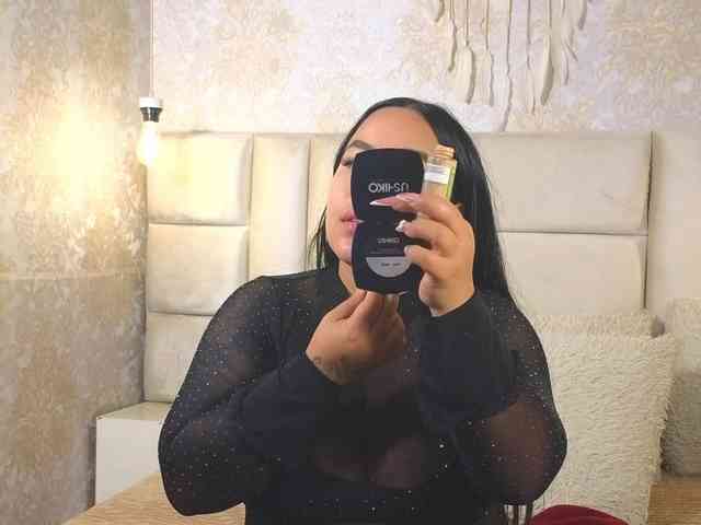 EmilyQueen3xx webcam