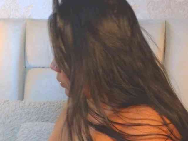EmilyQueen3xx webcam