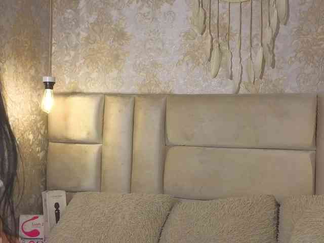 EmilyQueen3xx webcam