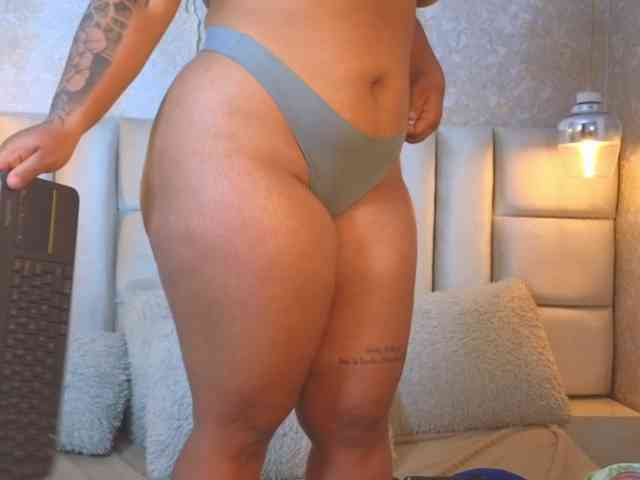EmilyQueen3xx webcam