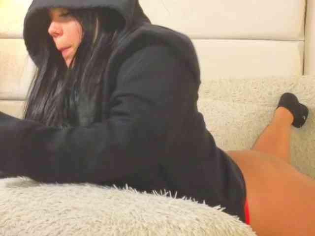 EmilyQueen3xx webcam