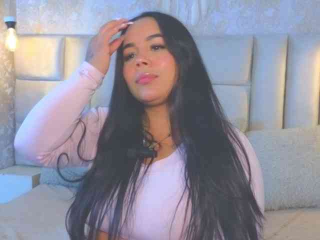 EmilyQueen3xx webcam