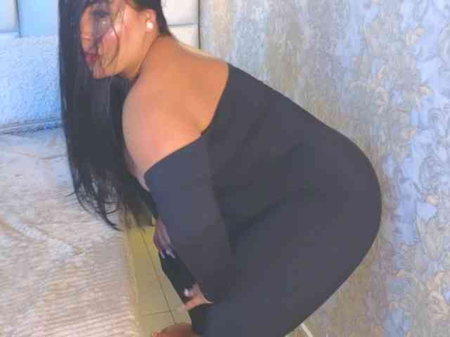 EmilyQueen3xx webcam