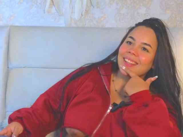 EmilyQueen3xx webcam