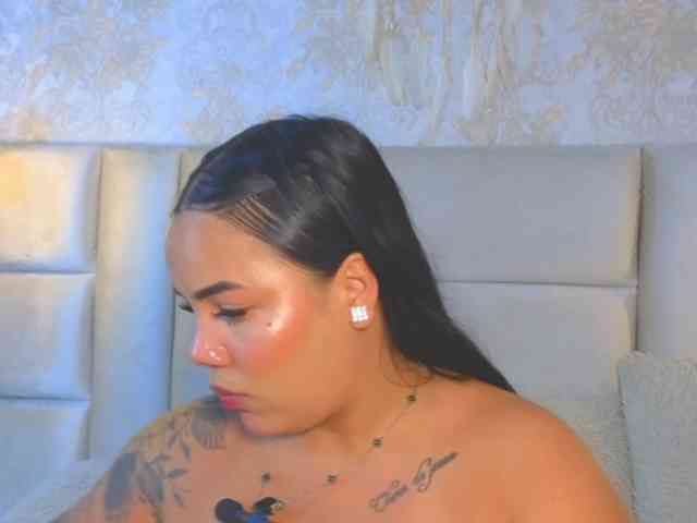 emilyqueen3xx emilyqueen3xx