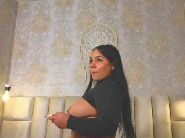 emilyqueen3xx emilyqueen3xx