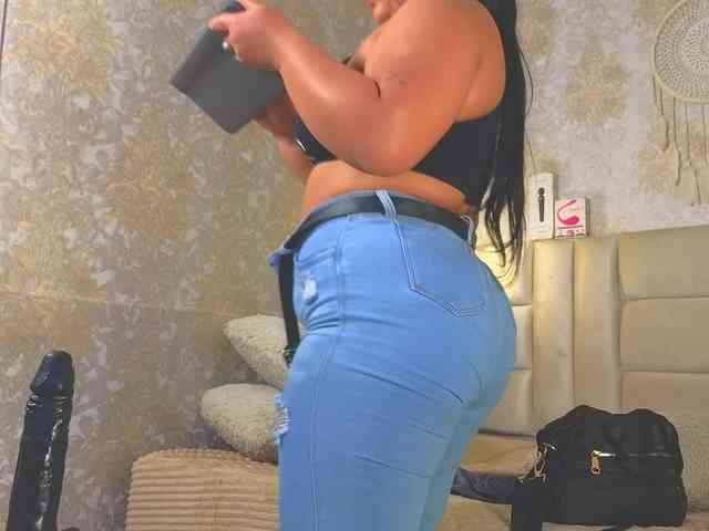 EmilyQueen3xx webcam